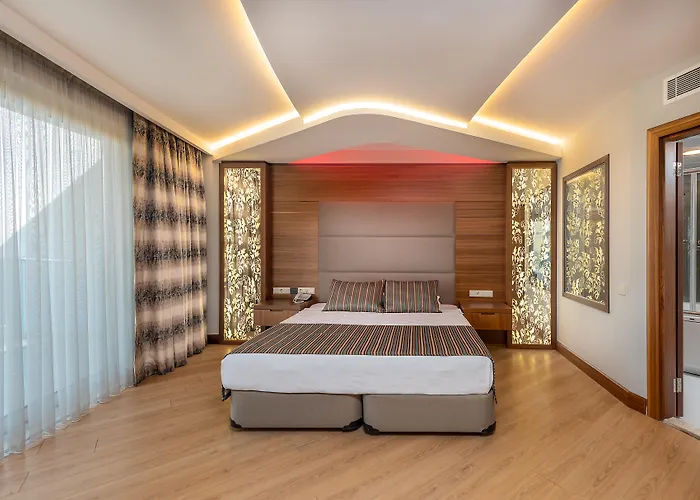 Hotel The Marilis Hill & Ultra