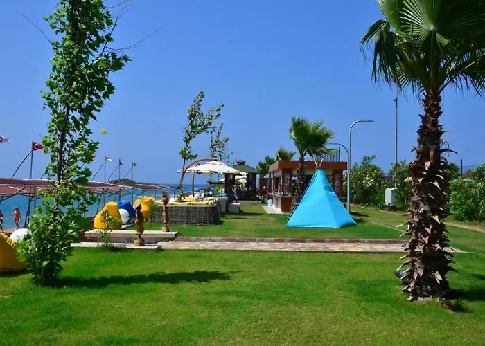 Hotel The Marilis Hill & Ultra Odaonu