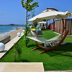 The Marilis Hill & 5*