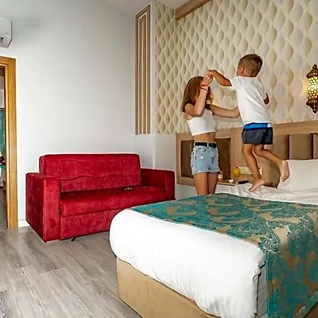 The Marilis Hill & Hotel