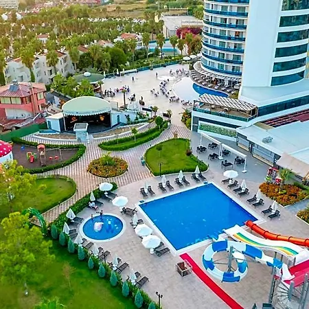 The Marilis Hill & 5*