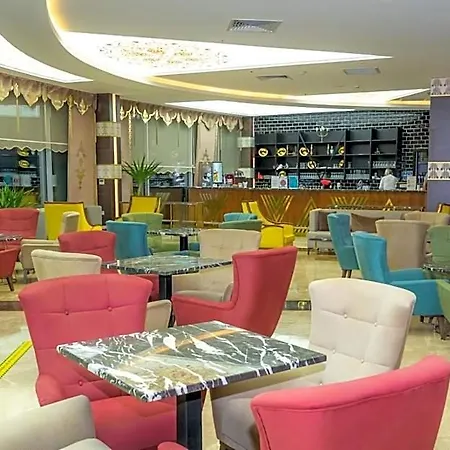 Hotel The Marilis Hill & 5*
