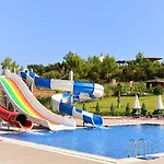 The Marilis Hill & Отель 5*